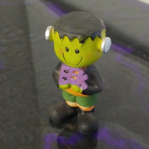 EEK FRANKENSTEIN BOBBLE HEAD * PIER 1 * HALLOWEEN DECORATIONS * OTHERS AVAILABLE - Picture 4 of 10